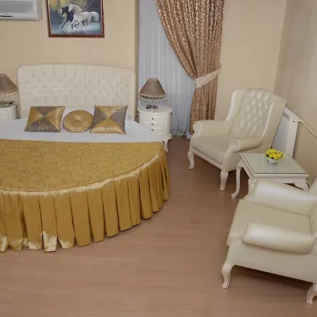 Umit Pembe Kosk Ankara