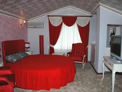 Umit Pembe Kosk Otel